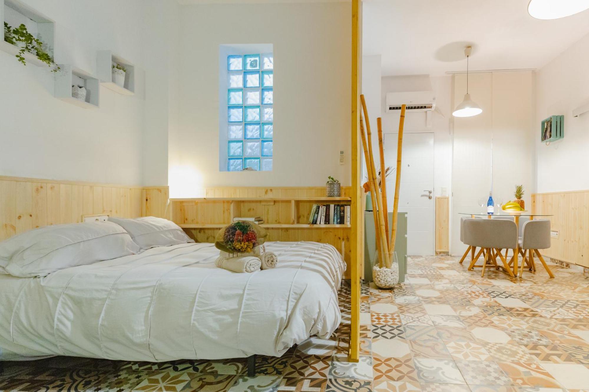 Letsmalaga - Lovely Studio In Malaga Centre Buitenkant foto